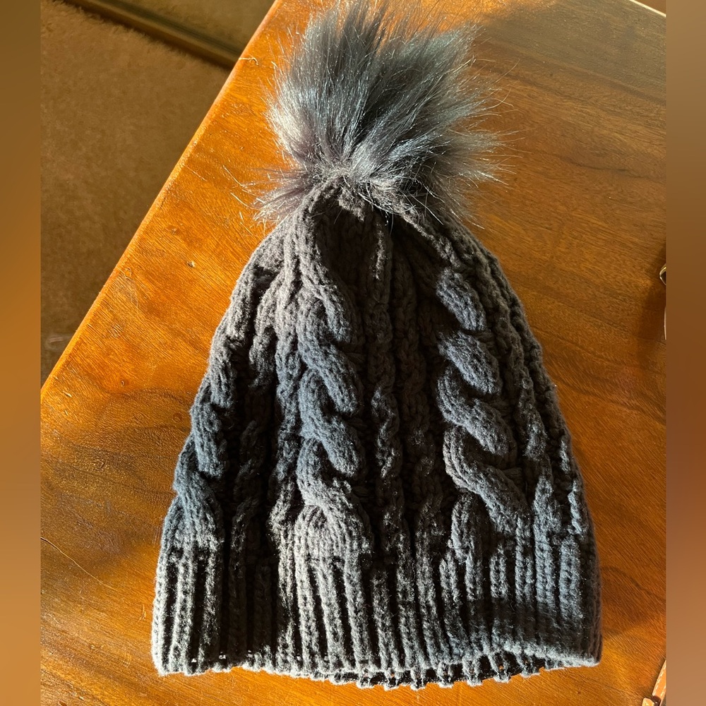 Dark grey Pom beanie